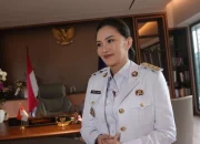 Dapat Dana Bosda, Kepsek SMA 1 Sula Apresiasi Program Gubernur Malut