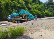Talud Penahan Banjir di Desa Baleha Patah Mulai Diperbaiki
