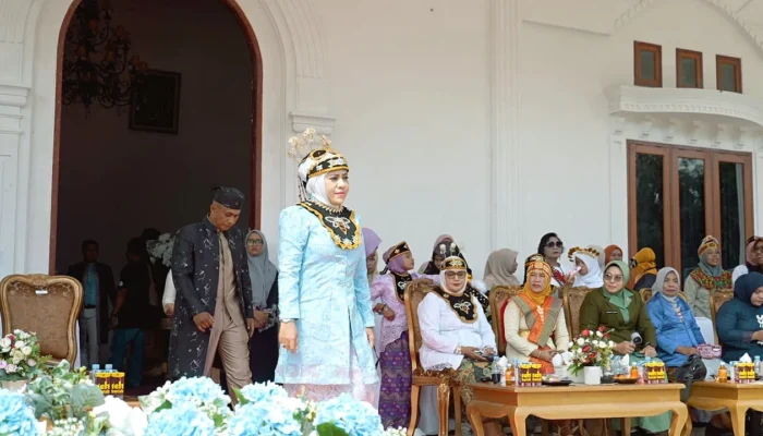 Pimpin Upacara Hardiknas, Bupati Sula Ajak Seluruh Elemen Tingkatkan Kualitas Pendidikan