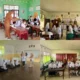 Cegah Dampak Kabut Asap Karhutla, Puskesmas Waisakai Bagikan Masker ke Siswa